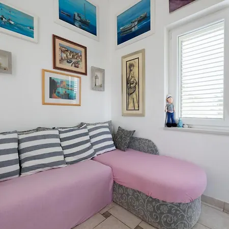 Lavanda Appartement Ugljan